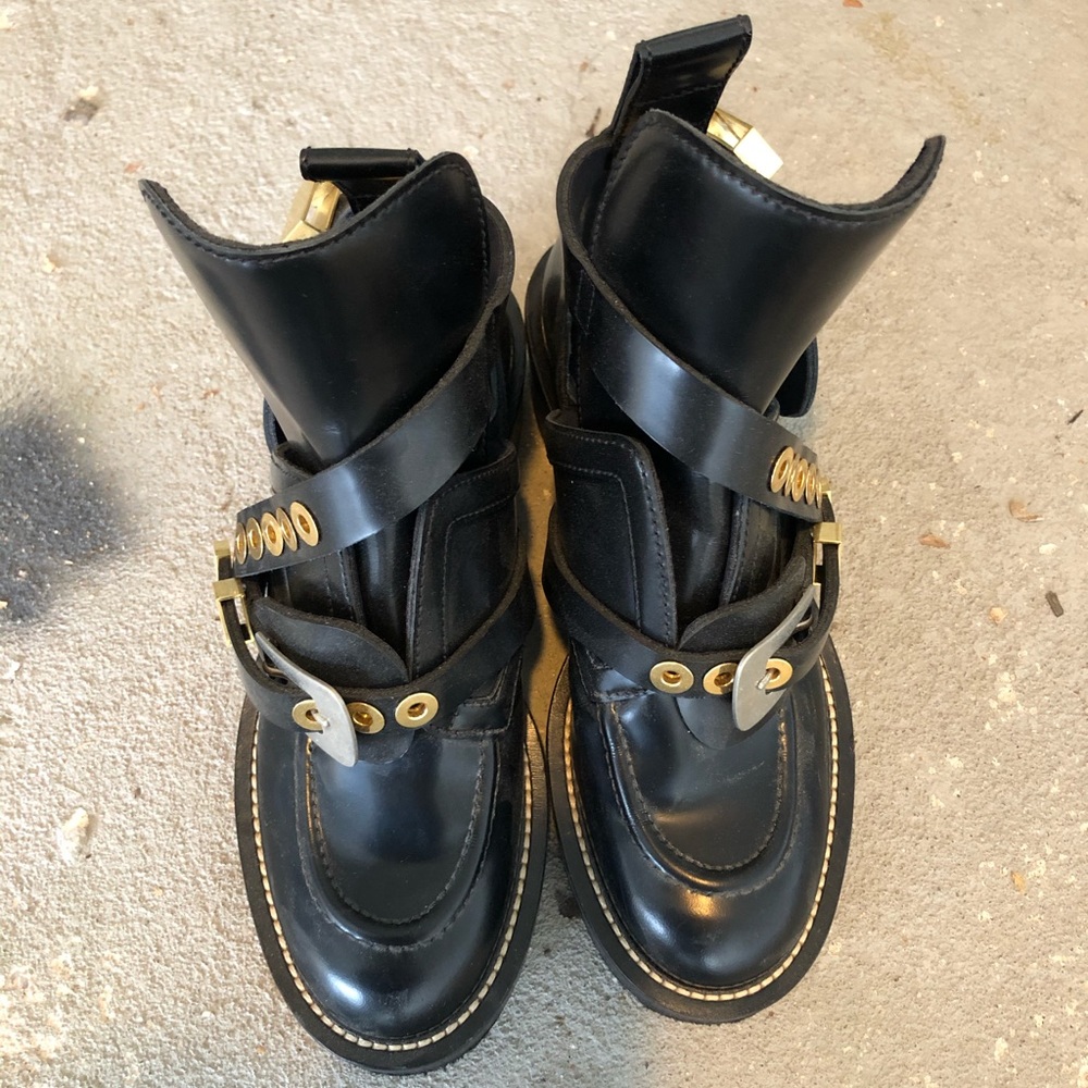 Balenciaga authentic cut out boots, size 7 - Picture 2 of 16